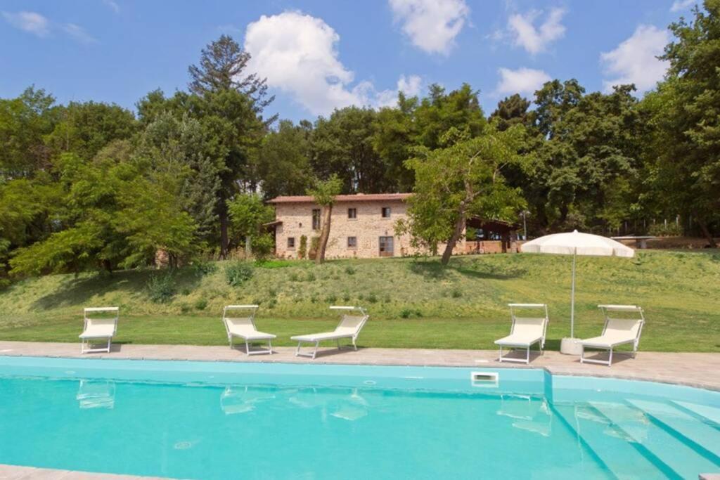 Villa Liz Tuscany, Private Pool, Hot Tub, Property Fenced, Pets Allowed Poppi Eksteriør billede