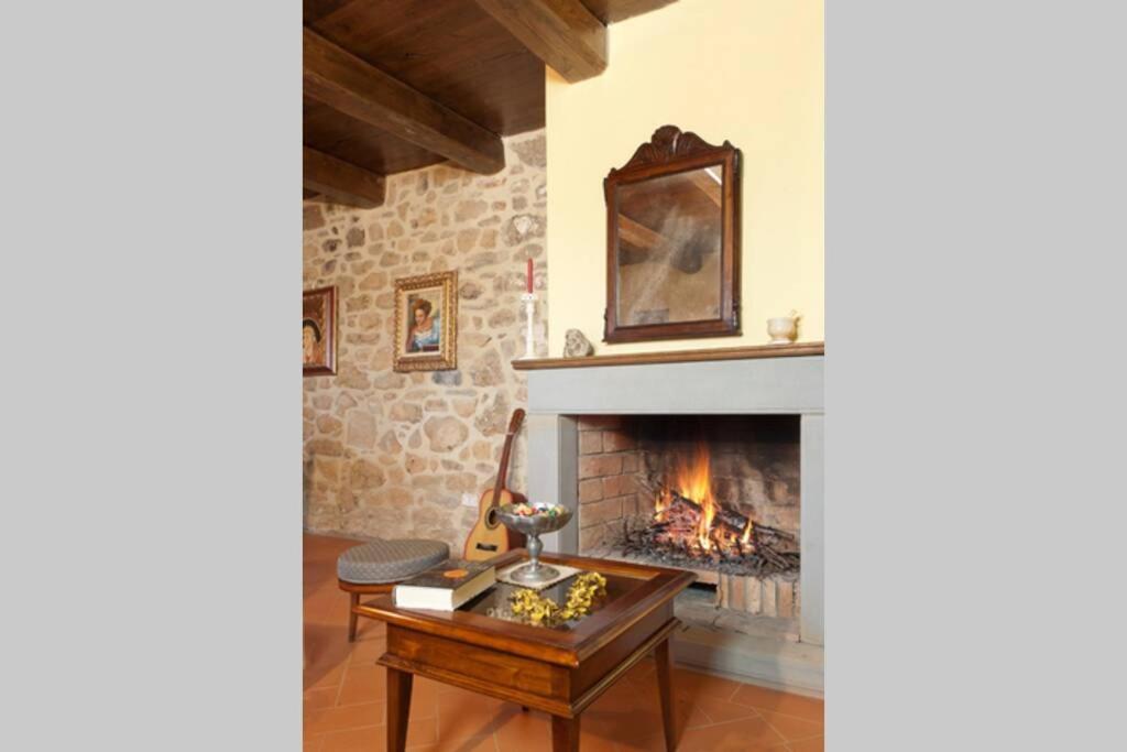 Villa Liz Tuscany, Private Pool, Hot Tub, Property Fenced, Pets Allowed Poppi Eksteriør billede