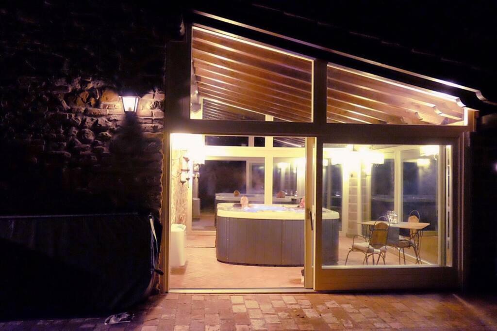 Villa Liz Tuscany, Private Pool, Hot Tub, Property Fenced, Pets Allowed Poppi Eksteriør billede