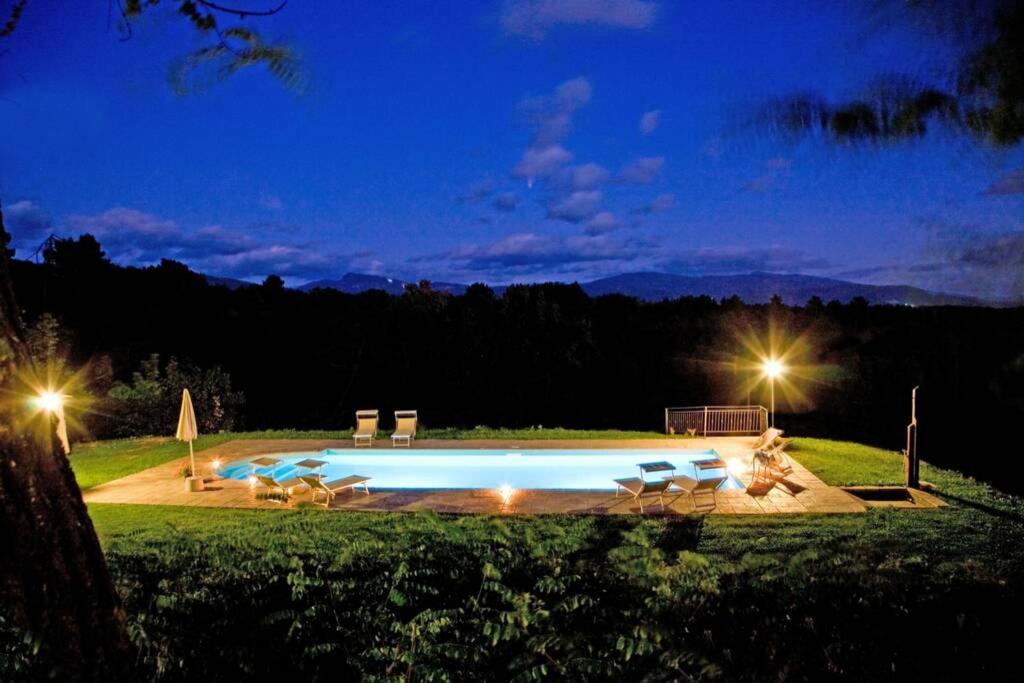 Villa Liz Tuscany, Private Pool, Hot Tub, Property Fenced, Pets Allowed Poppi Eksteriør billede