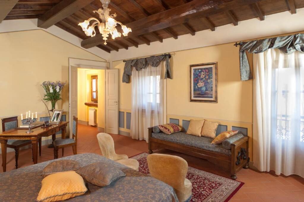 Villa Liz Tuscany, Private Pool, Hot Tub, Property Fenced, Pets Allowed Poppi Eksteriør billede
