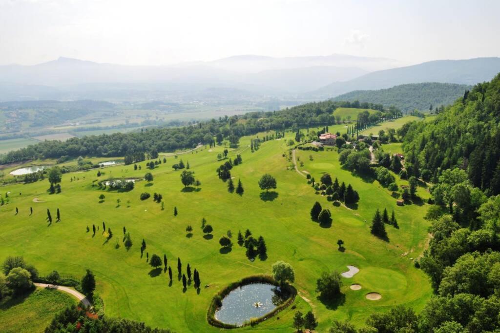 Villa Liz Tuscany, Private Pool, Hot Tub, Property Fenced, Pets Allowed Poppi Eksteriør billede