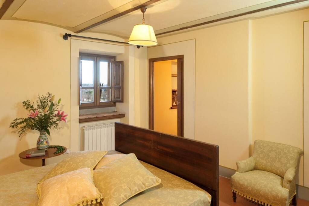 Villa Liz Tuscany, Private Pool, Hot Tub, Property Fenced, Pets Allowed Poppi Eksteriør billede